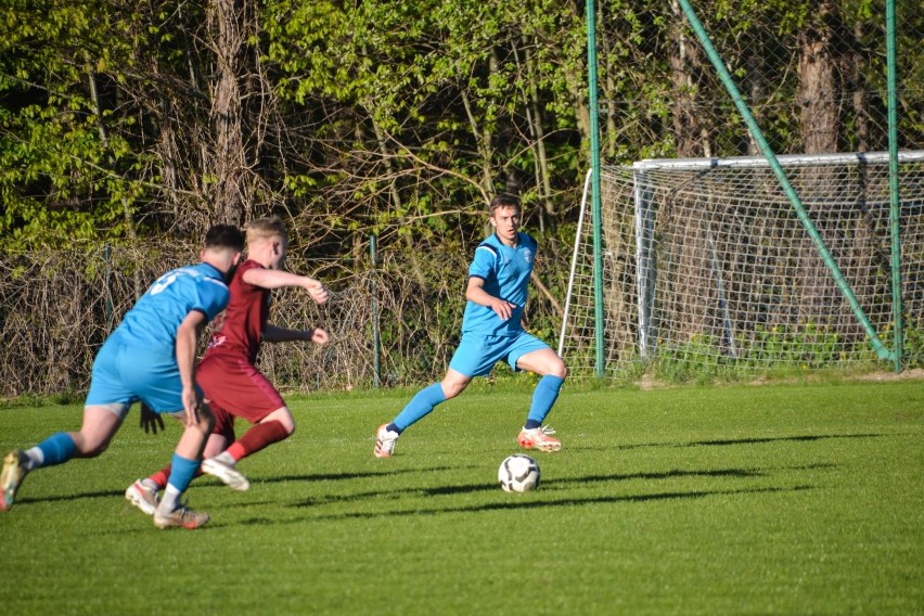 Ruch Wysokie Mazowieckie pokonał KS Grabówka (niebieskie...