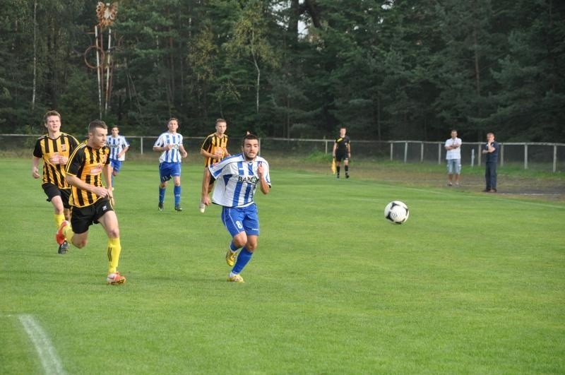 Orlicz Suchedniów – Naprzód Jędrzejów 3:1