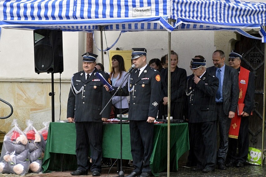 Gorlice. Druhowie z OSP podziękowali za sprzęt wartości wielu milonów złotych [ZDJĘCIA]