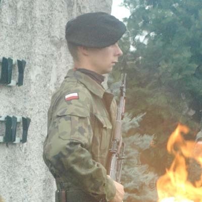 Od wielu lat Krosno Odrz. kojarzy się m.in. z wojskiem. A armia się odwdzięcza. Chociażby organizując uroczystości państwowe i promując miasto, czy dając pracę.