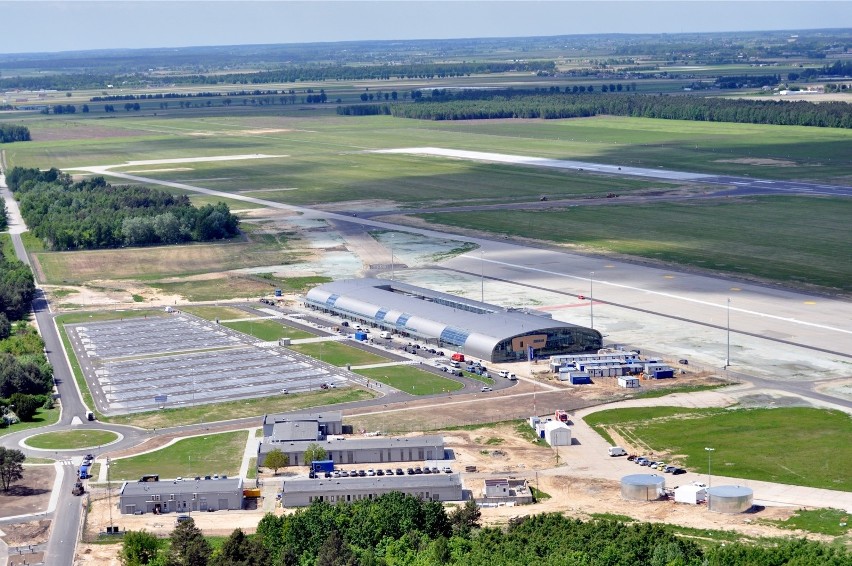 Lotnisko Warszawa/Modlin otwiera punkt wymazowy COVID-19....