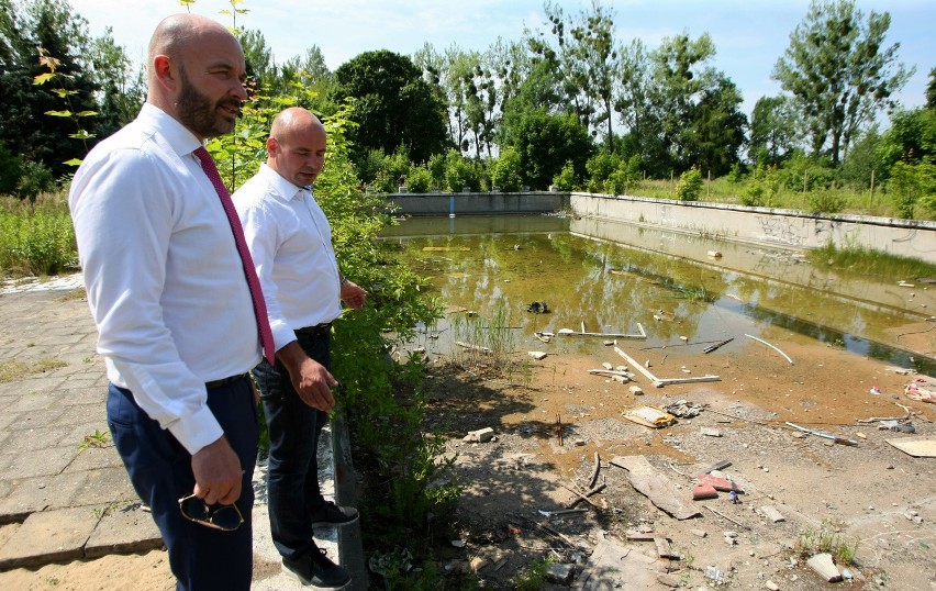 Na zdjęciach obecny stan kąpieliska i wizualizacje nowego...