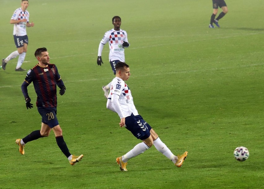 Górnik Zabrze pokonał w listopadzie Pogoń Szczecin 2:1.