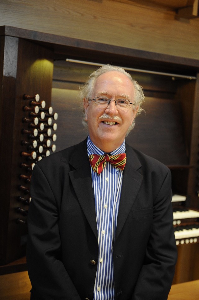 Podczas czwartkowego Staromiejskiego Koncertu Organowego w farze zagra amerykański wirtuoz Colin Andrews