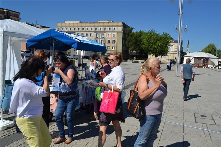 Mieszkańcy Częstochowy mogą skorzystać z kurtyny wodnej i...