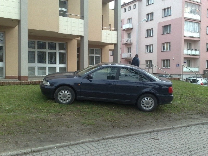 Zdjęcia nasz czytelnik zrobił we wtorek ok. godz. 14 przy...