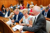 Władze powiatu rypińskiego i gminy Wąpielsk podpisały umowy