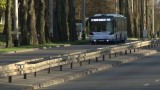 Gdynia. Na ulice wyjechały autobusy... w maseczkach (video) 