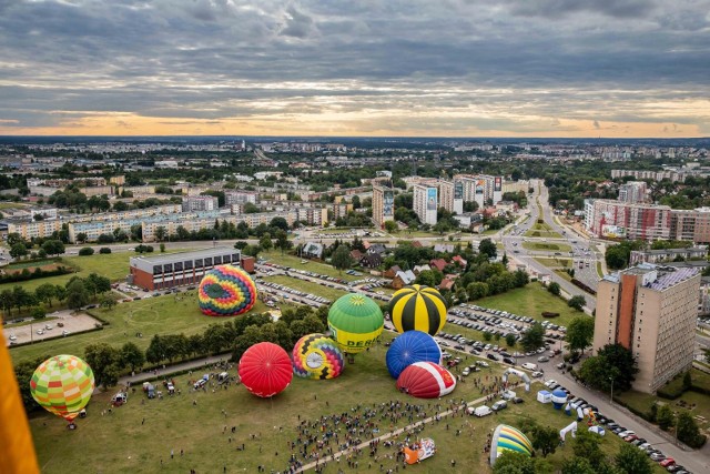 Podczas lotu nad Chełmem dostrzeżecie wszystkie najważniejsze atrakcje miasta, w tym Górę Zamkową - najstarszą część miasta.