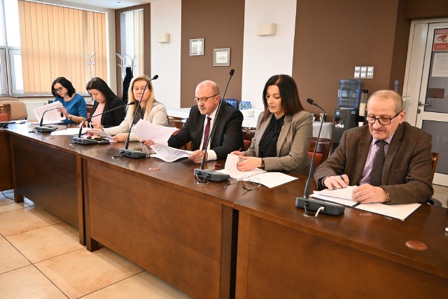 W starostwie powiatowym w Radomsku obradowała Rada Społeczna Szpitala Powiatowego w Radomsku