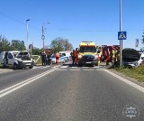 Wypadek na DK 11 w Tarnowskich Górach. Droga jest zablokowana - są objazdy. Powodem zderzenie samochodu osobowego z radiowozem