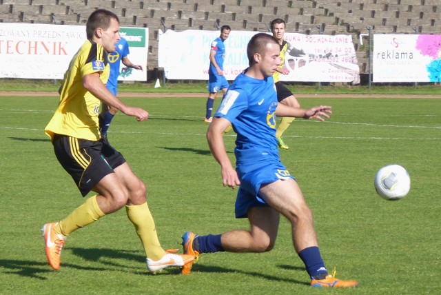 Piłkarze Gwardii Koszalin ulegli drużynie z Wejherowa aż 1:5.