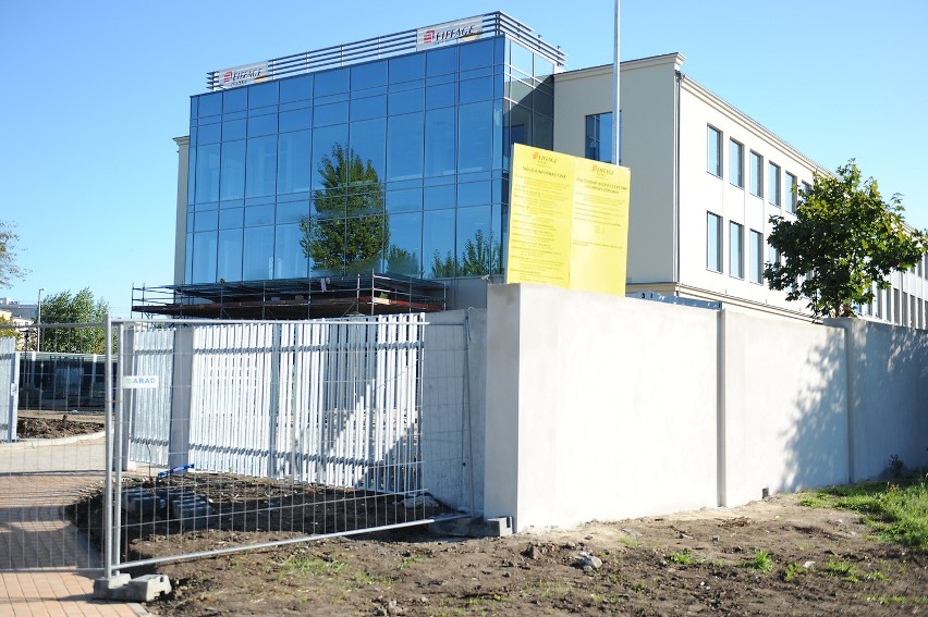 Centrum Biurowe Podwale powstaje przy Małachowskiego w...