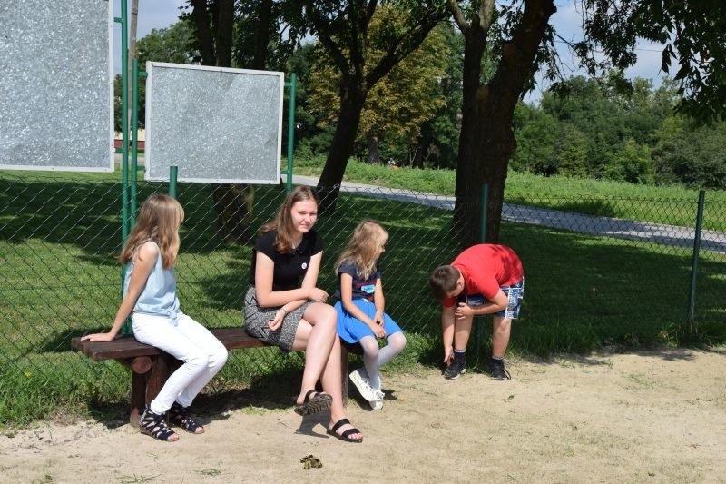 Zajęcia wakacyjne w bibliotece w Płowcach i GOK w Czołowie,...