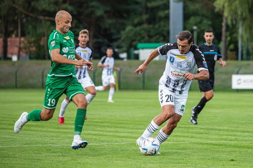 Pierwsze odejście z Sandecji Nowy Sącz stało się faktem. Będzie ich więcej. Prezes zapowiada wzmocnienia 