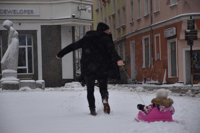 Opole w zimowej scenerii w sobotę (21 stycznia).