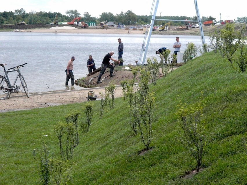 Ostatnie prace nad zalewem w Koszalinie.