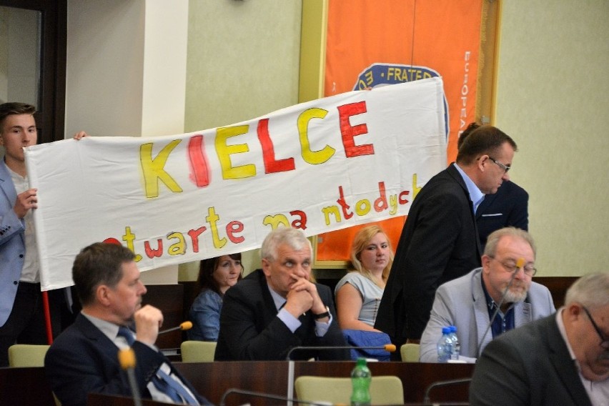 Sesja Rady Miasta Kielce. Co z młodzieżową radą? Znowu nie udało się jej powołać