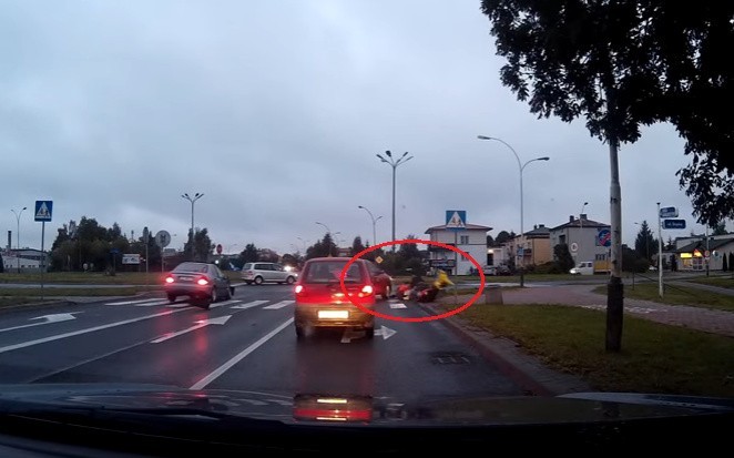 Potrącenie pieszych w Zamościu. Jedna osoba trafiła do szpitala. Kobieta ma uraz głowy (WIDEO) 