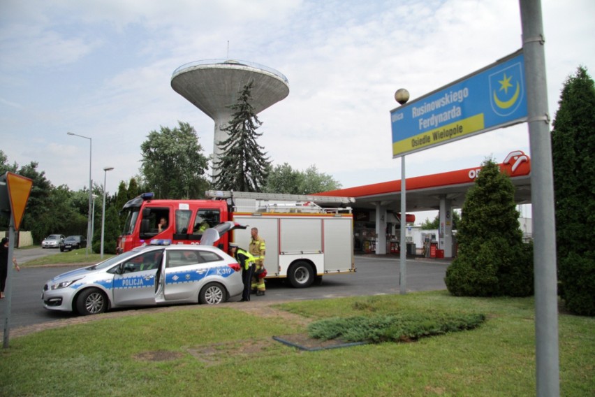 Wypadek przy Orlenie w Tarnobrzegu. W zderzeniu samochodu z motocyklem ranny motocyklista (ZDJĘCIA)