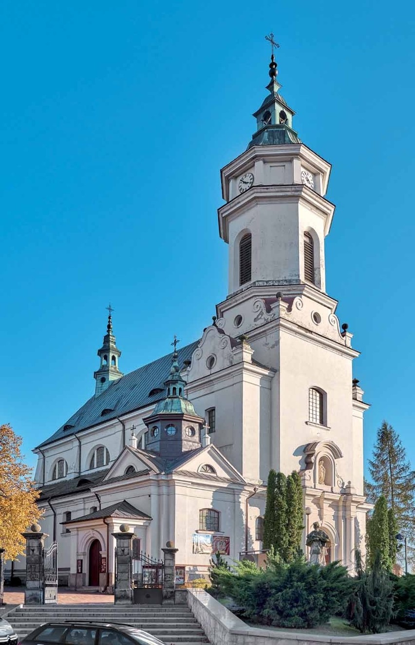 Pierwszy kościół w Ostrowcu, pod wezwaniem św. Uriela...