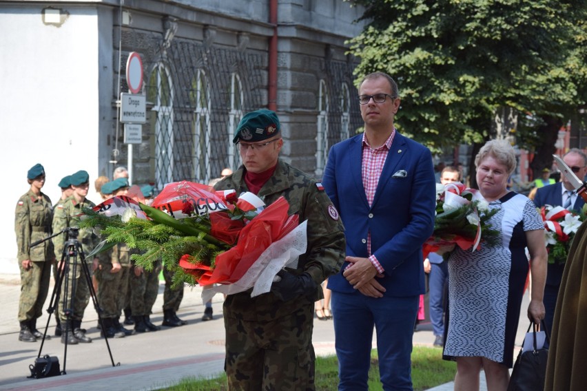 W Przemyślu odsłonili odnowiony pomnik marszałka Józefa Piłsudskiego [ZDJĘCIA]