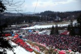 PŚ w Zakopanem: dziewięciu kibiców zatrzymanych. Odpalili race