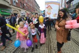 Skarbnikowe Gody 2022 w Zabrzu. Barwny korowód przeszedł przez miasto. Tłumy mieszkańców świętują 100-lecie Zabrza. ZDJĘCIA