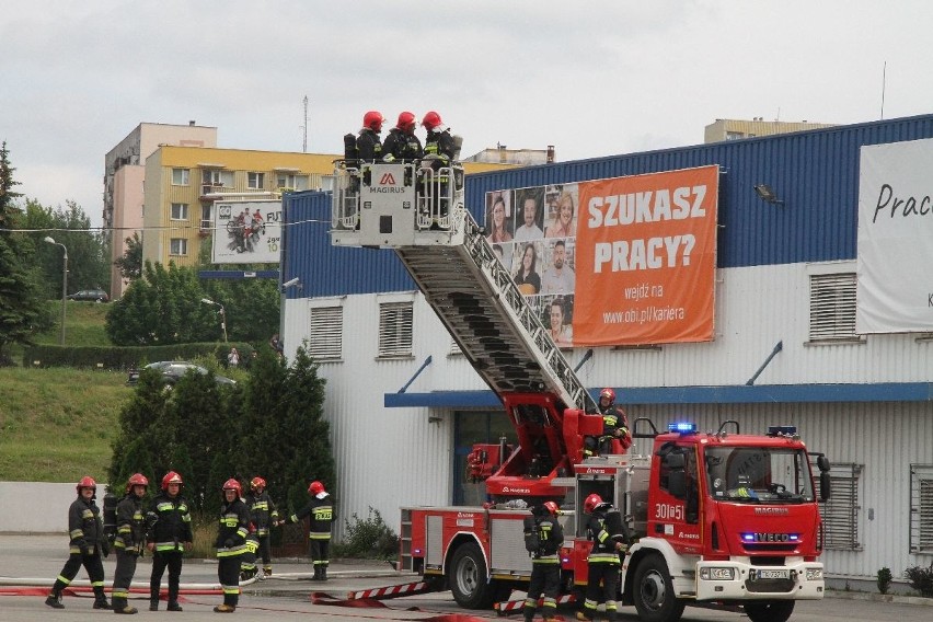 Wielki pożar w Kielcach. Palił się dawny Praktiker!