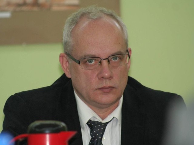 Radny Lesłąw Giżyński wnioskował o to, aby burmistrz składał sprawozdanie z realizacji uchwał. Poparła go większość rajców