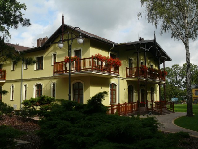 Sanatorium Przy Tężni jest położone w centrum Parku Solankowego w Inowrocławiu