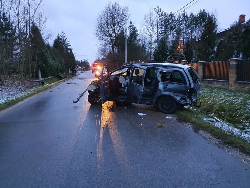 Szczepanów. Wypadek na drodze w kierunku Wokowic, kierowca jechał z prędkością 140 km/h? [ZDJĘCIA]