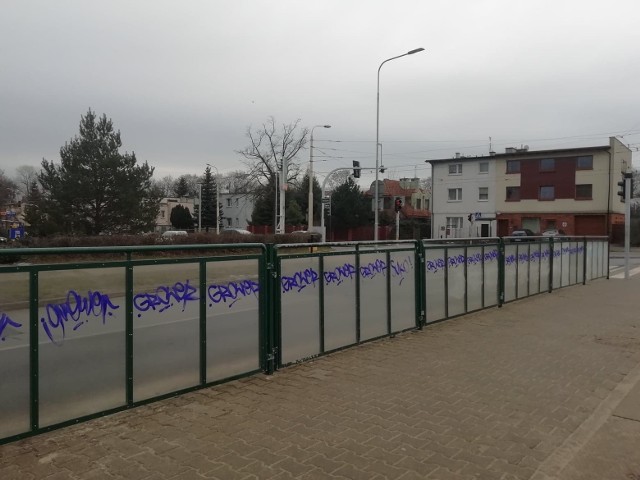 Mieszkańcy Winograd proszą o pomoc wszystkich, którzy mogą wiedzieć, kto maluje szpetne tagi "Grower". Apelują, żeby kontaktować się z policją lub strażą miejską.Czytaj dalej --->