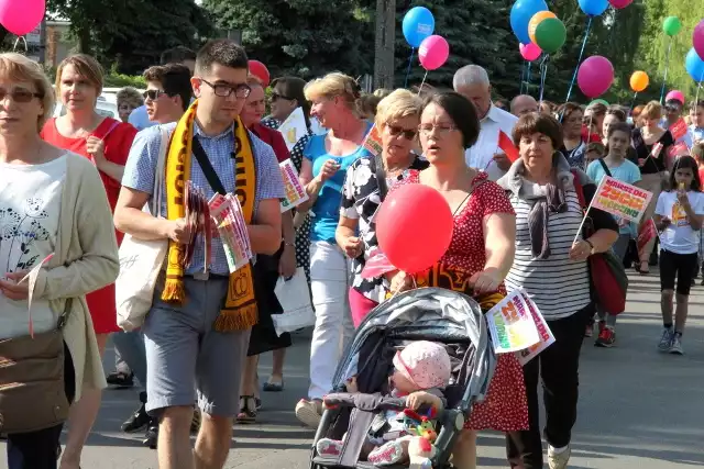 Marsz dla życia i rodziny w ramach obchodów 25-lecia Diecezji Sosnowieckiej