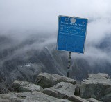 Tatry. Górskie szlaki wiodące na Słowację wciąż zamknięte. Na Słowację bez kwarantanny tylko zaszczepieni i ci, co przeszli covid-19