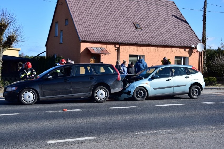 Rychnowy. Zderzenie czterech samochodów na berlince