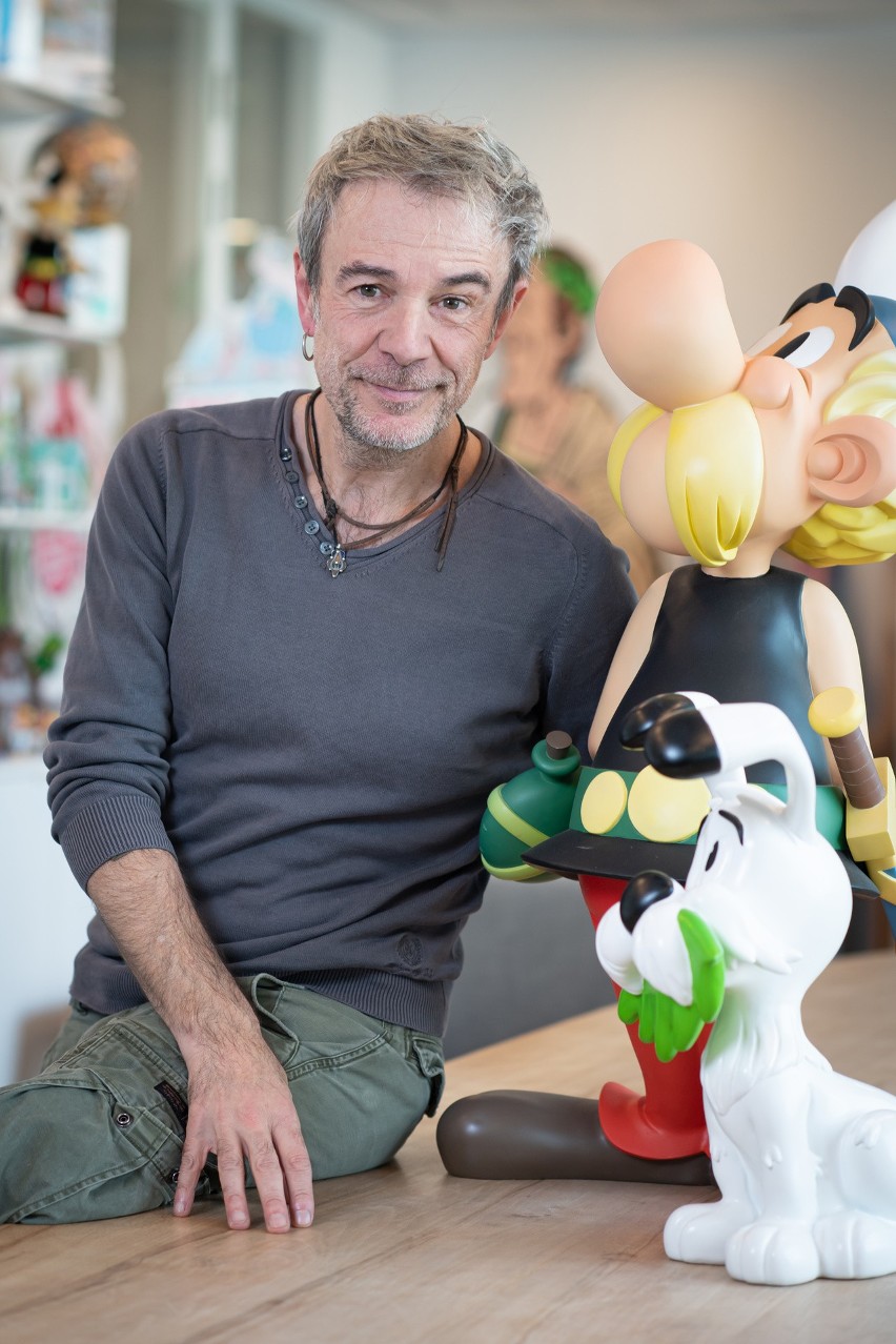 Premiera nowego tomu Asteriksa "Biał Irys" już dzisiaj. Rozmowa z twórcami komiksu, Fabricem Caro i Didierem Conradem