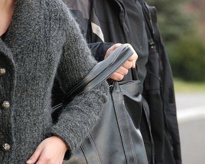 Kradzież torebki "na wyrwę" w Kołobrzegu | Głos Koszaliński