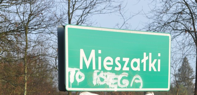 Ciało znajdowało się przy drodze na Mieszałki