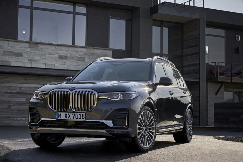 BMW X7...