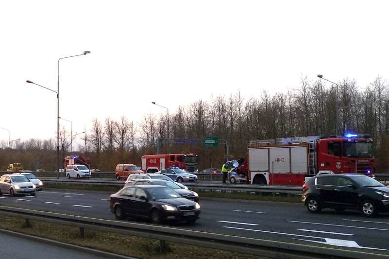 Ściągnij apkę, ratuj życie (cz. 1). W drodze na wakacje