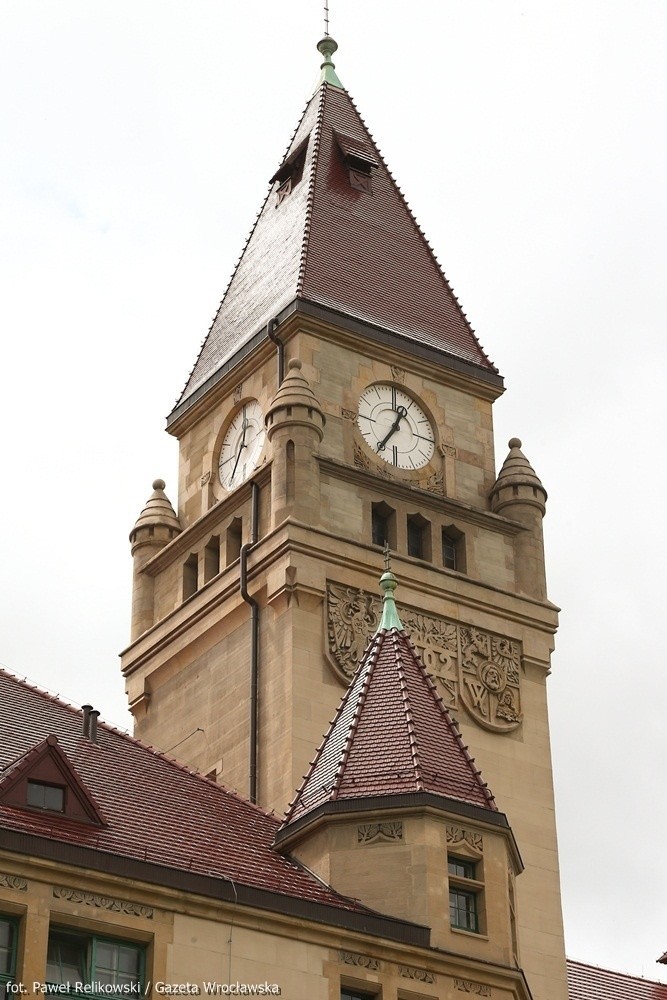 Wrocław: Zobacz, jak zmienił się gmach Wydziału Architektury (ZDJĘCIA)