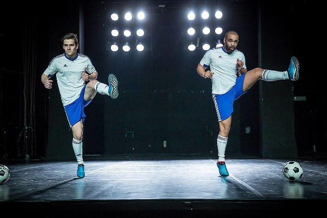 Spektakl "Piłkarze" zostanie pokazany podczas festiwalu M-Teatr w Koszalinie
