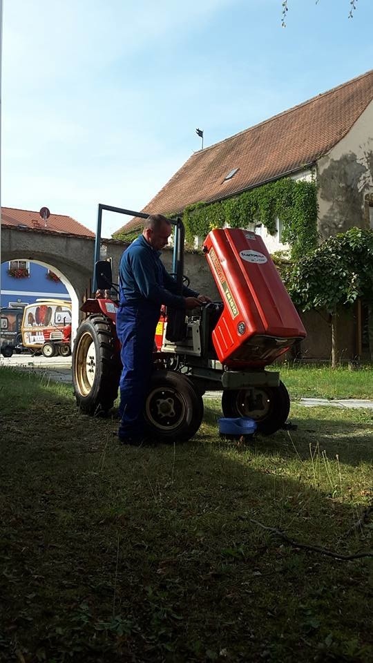 Jaworzno: Traktorkami do Lisieux we Francji. Relacja z drogi