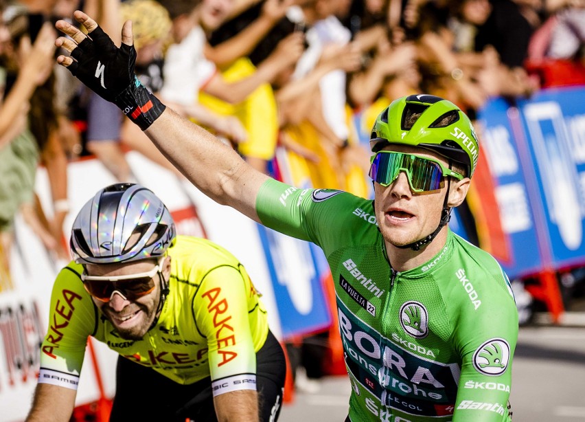 Bennett zwycięzcą 3. etapu Vuelta a Espana, Affini nowym liderem