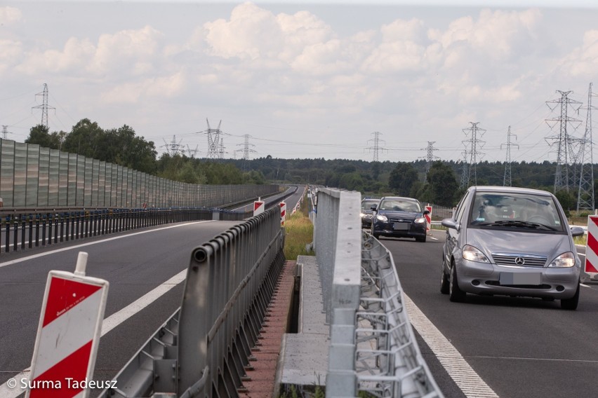 Obwodnica Kobylanki ma już dwie jezdnie. Auta wjechały na nową nitkę ZDJĘCIA 