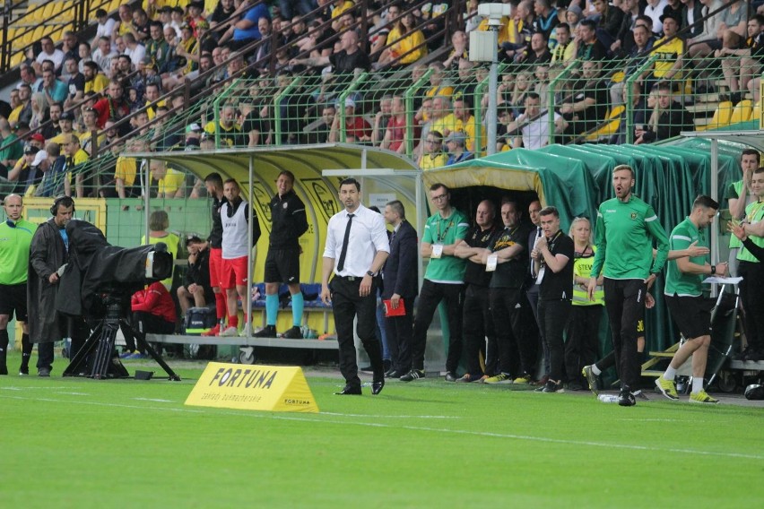 Zobacz kolejne zdjęcia. Przesuwaj zdjęcia w prawo - naciśnij...