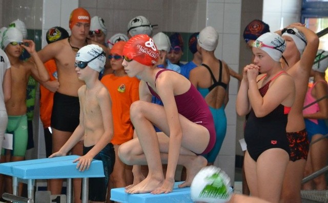 W zawodach w Busku-Zdroju rywalizowało 146 zawodników z ośmiu klubów okręgu świętokrzyskiego.