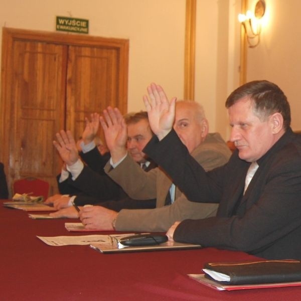 Radni Tarnobrzeskiego Porozumienia Prawicy niemal jednomyślnie odrzucili propozycję wprowadzenia dopłat.