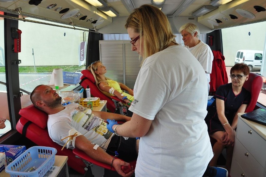 W Sandomierzu oddawali krew i poznawali zasady udzielania pierwszej pomocy      